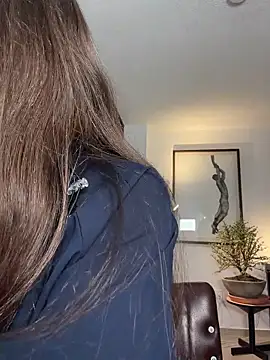 AmelieLaurent_ 现场性爱视讯表演