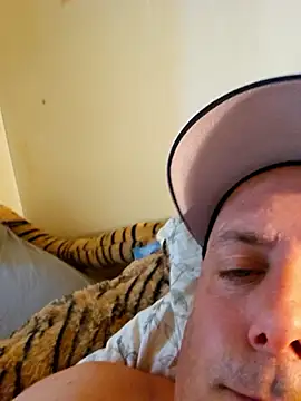 Martin_dick78 现场性爱视讯表演