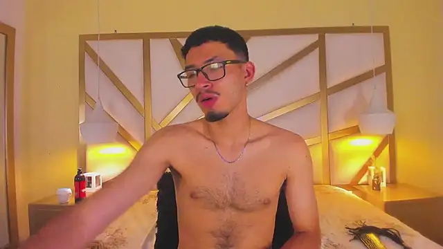 Jaxon_Carter 现场性爱视讯表演