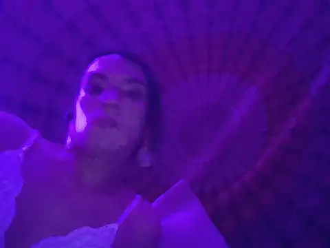 pearllatin 现场聊天室