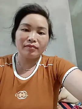 nana_nana99 现场聊天室