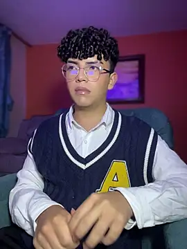OMZ_ 现场聊天室