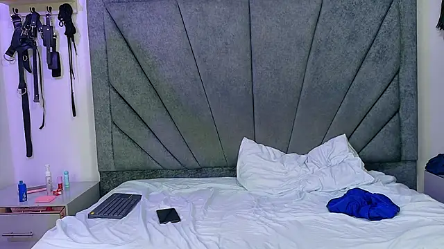 KamilaAndJavier 现场聊天室