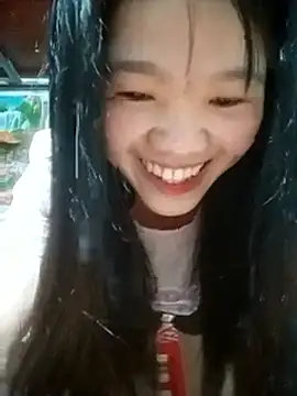ltysl 现场性爱视讯表演