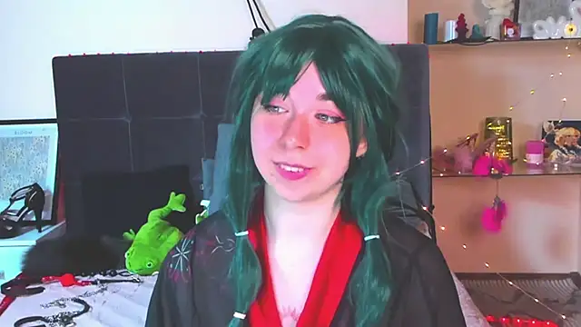 AlexxisSkky 现场性爱视讯表演