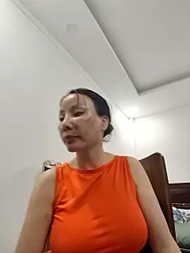 Famrita 现场聊天室