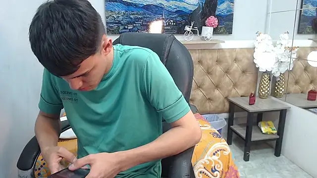 Ethanx18_ 现场性爱视讯表演