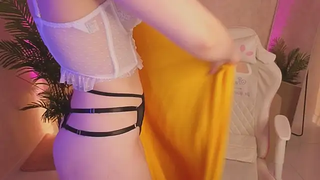 SweetieBlush 现场性爱视讯表演