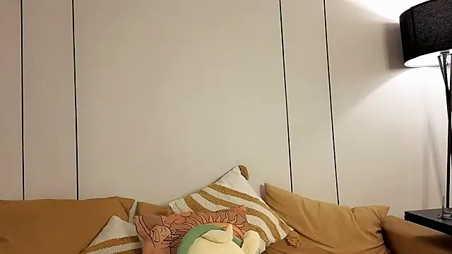 Jennatyan 现场聊天室