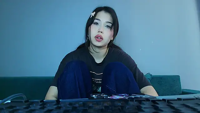 kimyjina 现场聊天室
