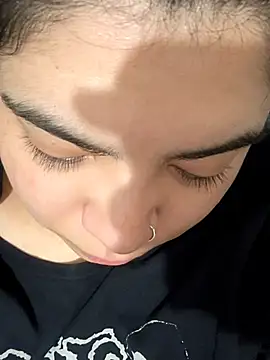 kimmiakiss22 现场聊天室