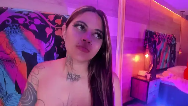 Cori_Paige 现场聊天室