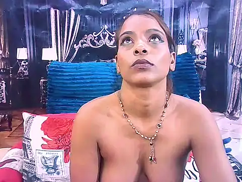 IndianSexyAss 现场聊天室