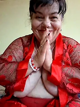 HotMilf80 现场聊天室