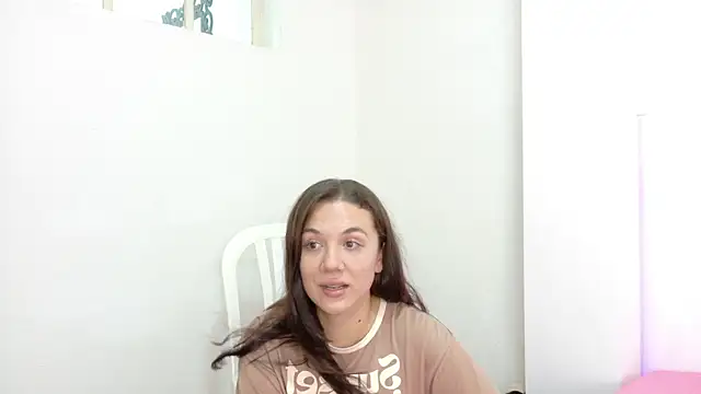 Katia_Rose23 现场聊天室