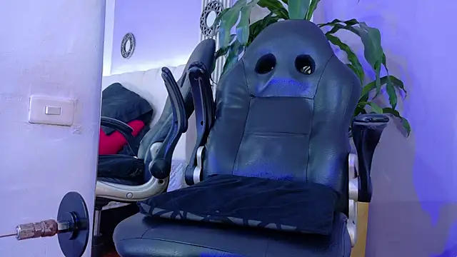 aliisonn_cooper 现场聊天室