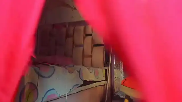 HUGE_BLACKCOCK 现场聊天室