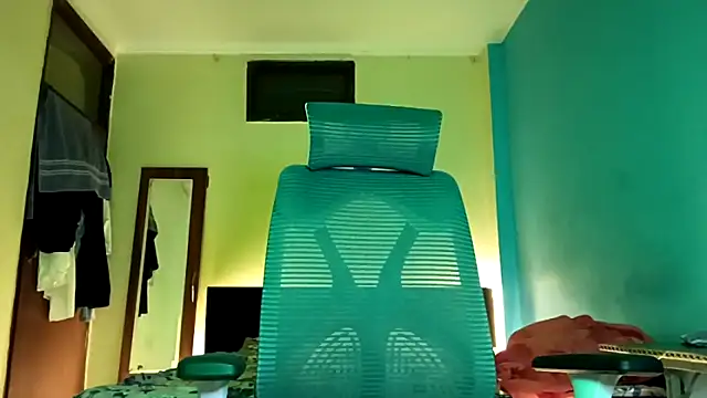 YourDesi_Laila_ 现场聊天室