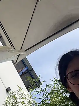 Mia Alanna streaming live