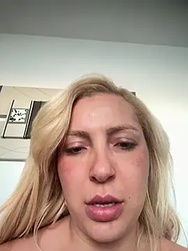 Juuhschmitt's Webcam Show