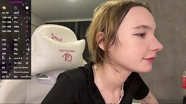 LeyaVoss' Live XXX Chat