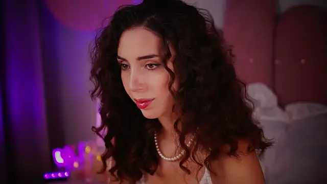 ElsaYoung's Webcam Show
