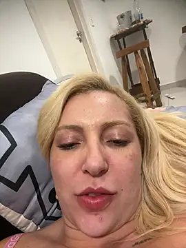 Juuhschmitt's Webcam Show