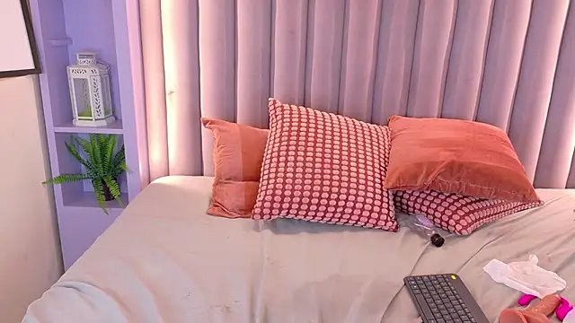 MatildaTaylor__'s Live XXX Chat