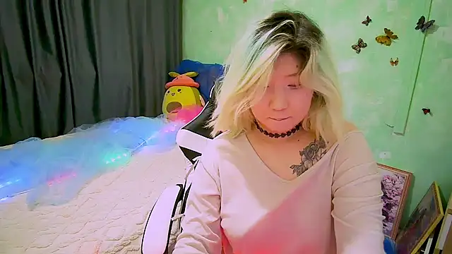 Akemilun's Live XXX Chat