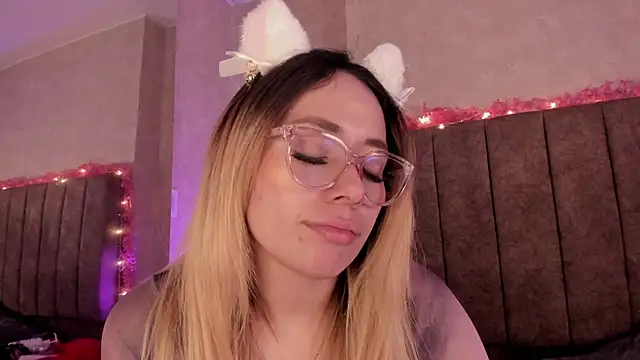 LanaMills_'s Live XXX Chat