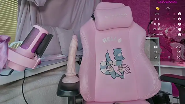berrybaebaby's Live XXX Chat