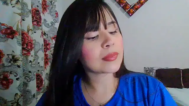 persefoonee30's Live XXX Chat