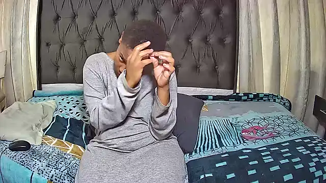 TypicalBaddiex's Live XXX Chat