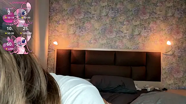 LoraDavi's Live XXX Chat
