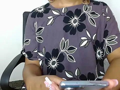 savage_laura's Live XXX Chat
