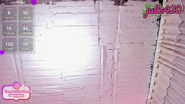 Julls420_'s Live XXX Chat