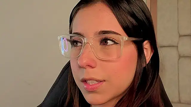 TinyVelvet's Live XXX Chat