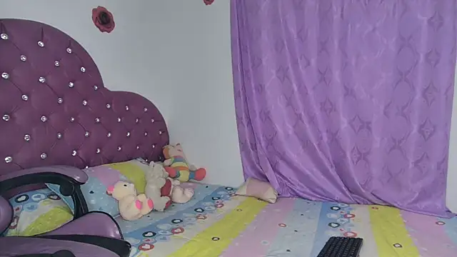 soffy_rosses' Live XXX Chat