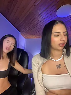 Hilary_pinkk's Live XXX Chat