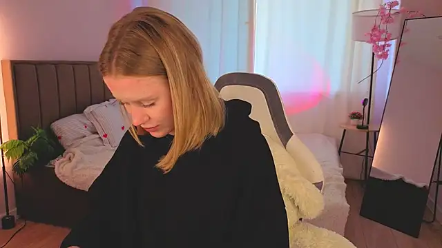 EvaHamilton's Live XXX Chat