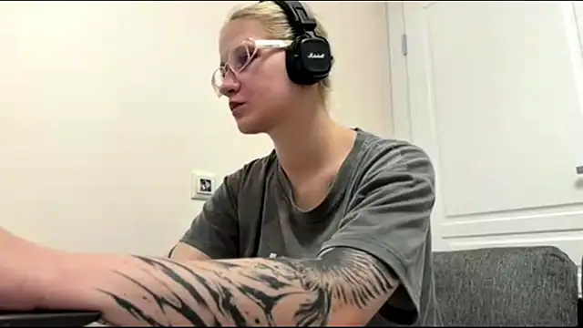 Litliu's Live XXX Chat