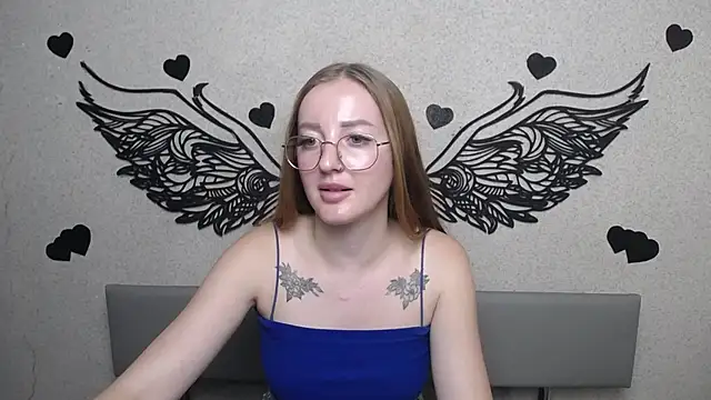 AnnaMills' Live XXX Chat