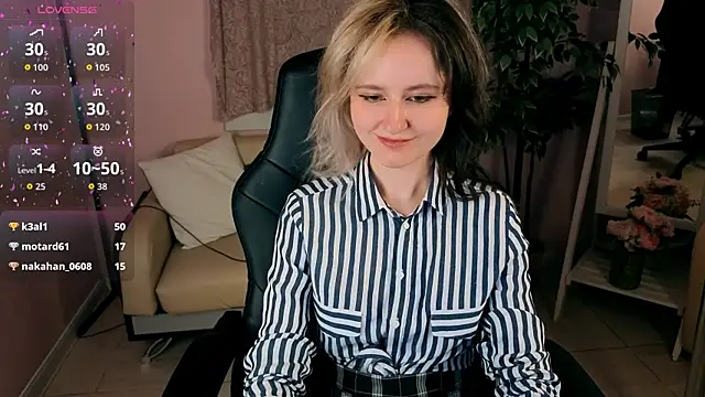 LinaVeritas' Live XXX Chat