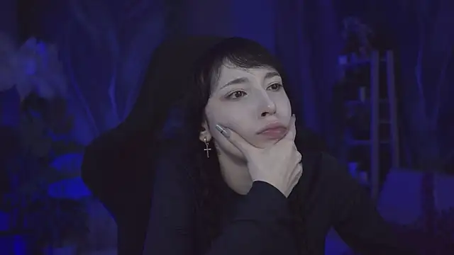 SeraphineSparda's Live XXX Chat