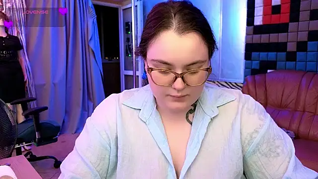 CatherineClaire's Live XXX Chat