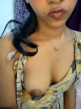 dipika-13's Webcam Show