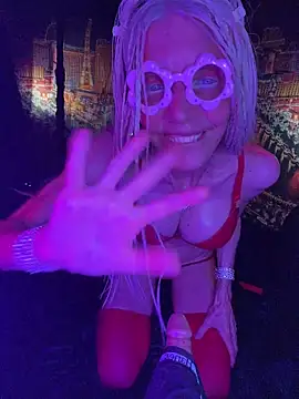 1NikiVegas' Live XXX Chat