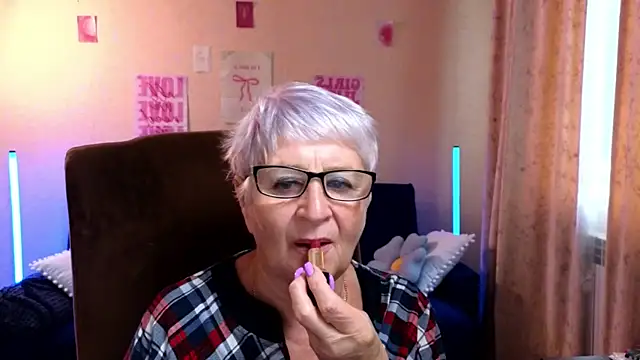 Sandra_Snowflake's Live XXX Chat