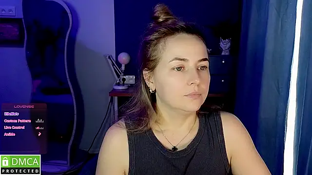 Mira_Mermayd's Live XXX Chat