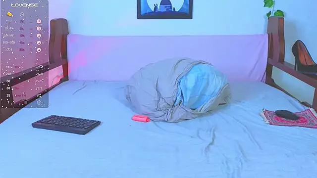 BladeNeon's Live XXX Chat